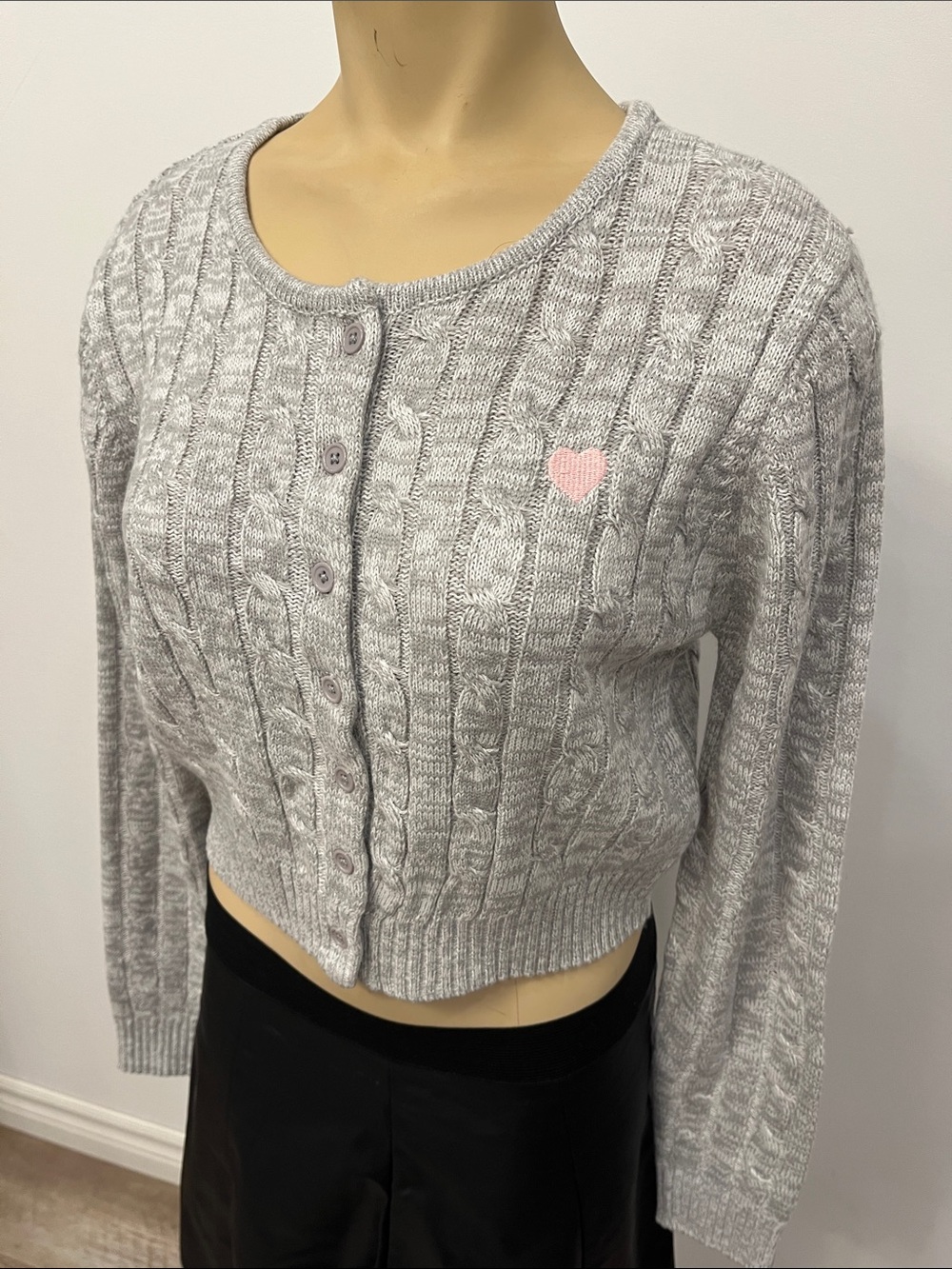 Light Gray Cable-Knit Cropped Cardigan with Pink Heart